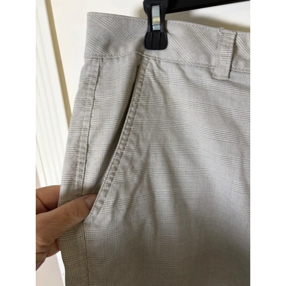 ONeill Mens Hybrid Walk Shorts Grey Tan Glen Plaid Flat Front Casual Shorts